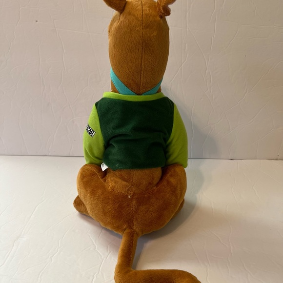 Scooby-Doo Dale Earnhardt Jr. 88 Nascar Plush Collectible Stuffed Animal 14 Inch - Picture 4 of 8